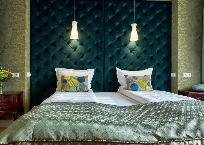 Sleepwalker Boutique 4*