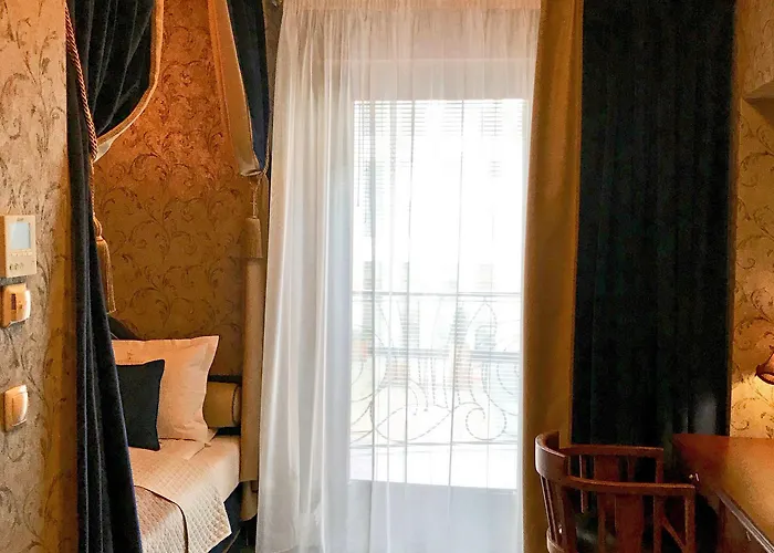 Apart-hotel Sleepwalker Boutique 4*