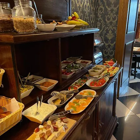 梦行者精品套房酒店 4*