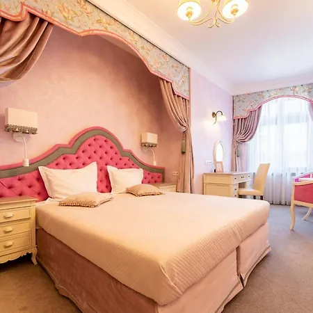 Ξενοδοχείο με διαμερίσματα Sleepwalker Boutique 4*