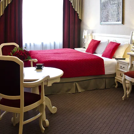 梦行者精品套房酒店