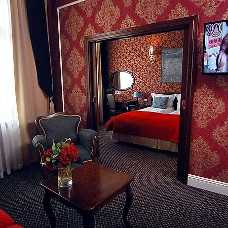 Sleepwalker Boutique Hotel