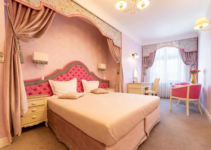 Aparthotel Sleepwalker Boutique 4*