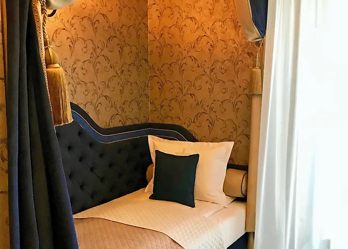 Sleepwalker Boutique